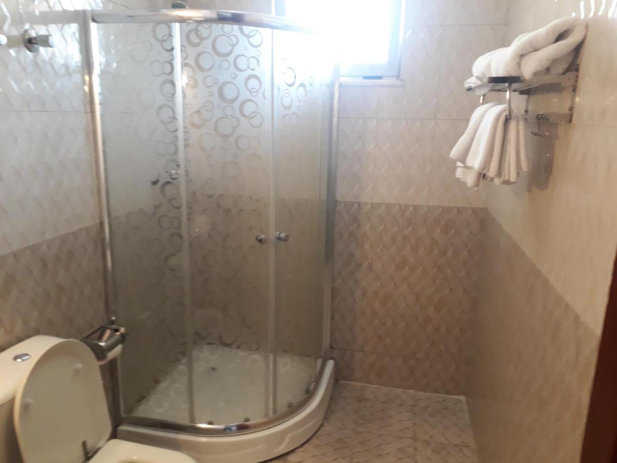 Bruhway Hotel Addis-Abeba Extérieur photo