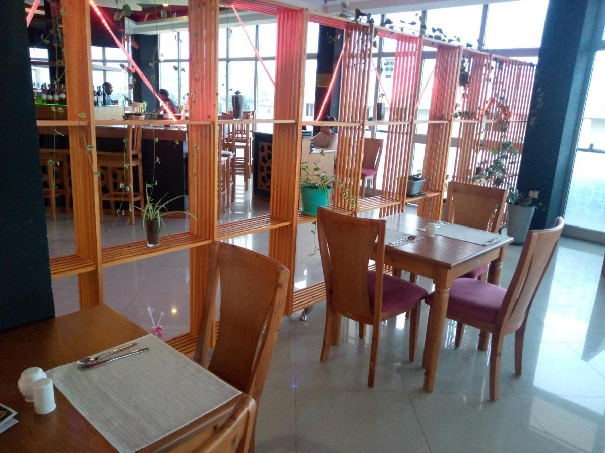 Bruhway Hotel Addis-Abeba Extérieur photo