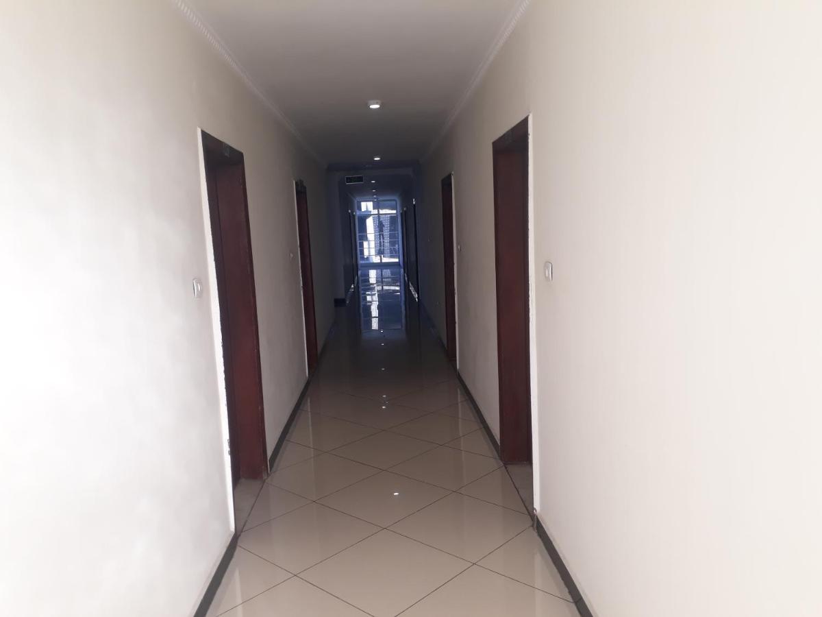 Bruhway Hotel Addis-Abeba Extérieur photo