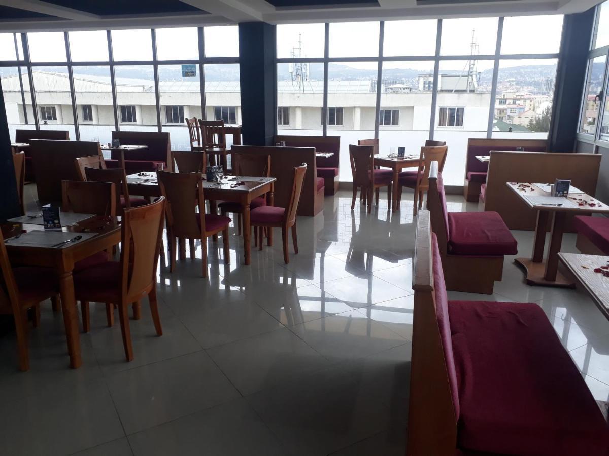 Bruhway Hotel Addis-Abeba Extérieur photo